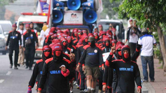 Ratusan Buruh Long March 3 Hari 3 Malam