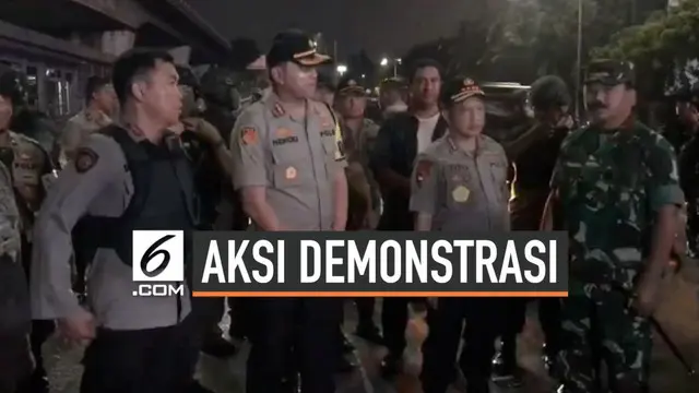 Kericuhan pecah saat massa gelar demonstrasi hari Rabu (25/9/2019) di sekitar gedung DPR. Kapolri dan Panglima TNI datangi pantau penanganan aksi demonstrasi di lokasi kejadian.