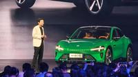 CEO Xiaomi, Lei Jun, di acara peluncuran YU7. (Foto: Lanjinger)