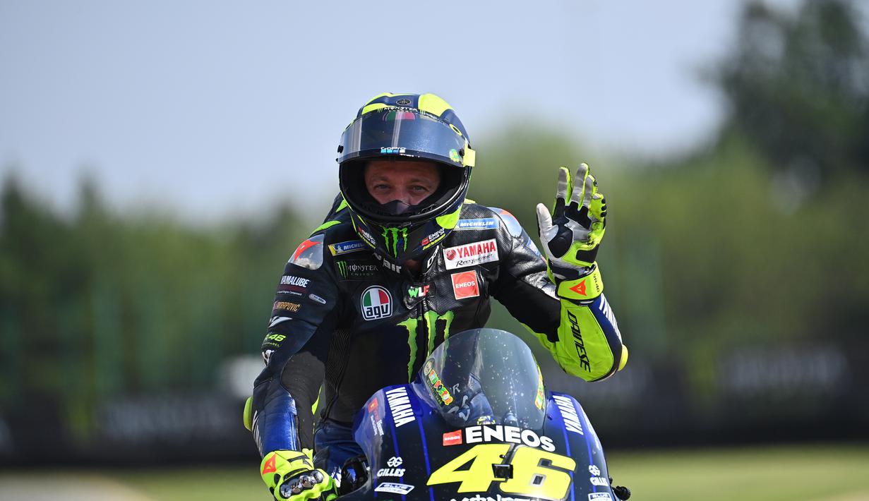 Secara keseluruhan, Rossi telah mengantongi sembilan gelar juara di berbagai kelas dengan 235 podium, termasuk 115 kemenangan, 67 kali di posisi kedua, dan 53 di urutan ketiga, serta 65 pole position dan 96 lap tercepat. (Foto: AFP/Joe Klamar)