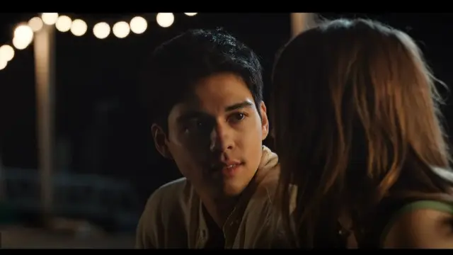 Maxime Bouttier di film Hollywood berjudul Ticket to Paradise (Foto: Youtube Universal Pictures)