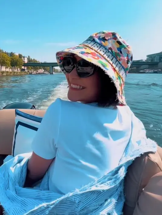 Banyak juga yang terpesona melihat hasil perjuangan diet dilakukan oleh Caca Tengker.