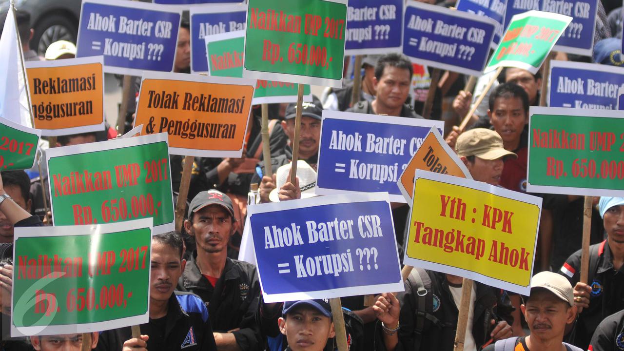 20160601-Buruh Geruduk Balai Kota DKI Tuntut Kenaikan UMP Rp 650 Ribu-Jakarta