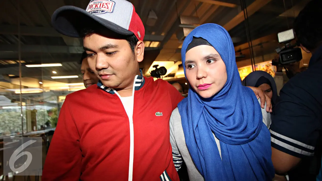 Indra Bekti dan Aldilla Jelita