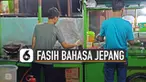 Bisa menguasai bahasa asing pasti menjadi suatu kebahagiaan sendiri. Seperti yang dimiliki oleh pria penjual bubur ini yang bisa bahasa jepang.