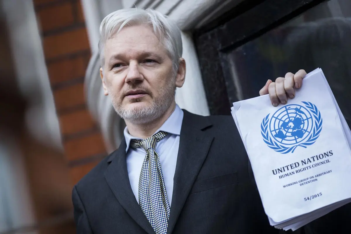 Pendiri Wikileaks Julian Assange yang masih bertahan di bawah perlindungan pemerintah Ekuador (AP/Rex Features)