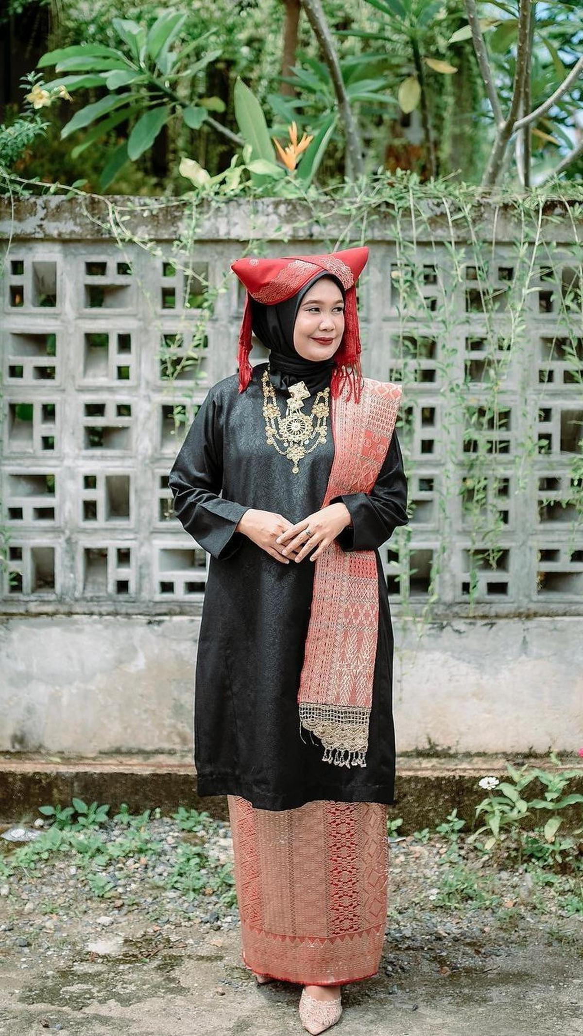 Arti dari Desain Bagian Leher Tanpa Kerah