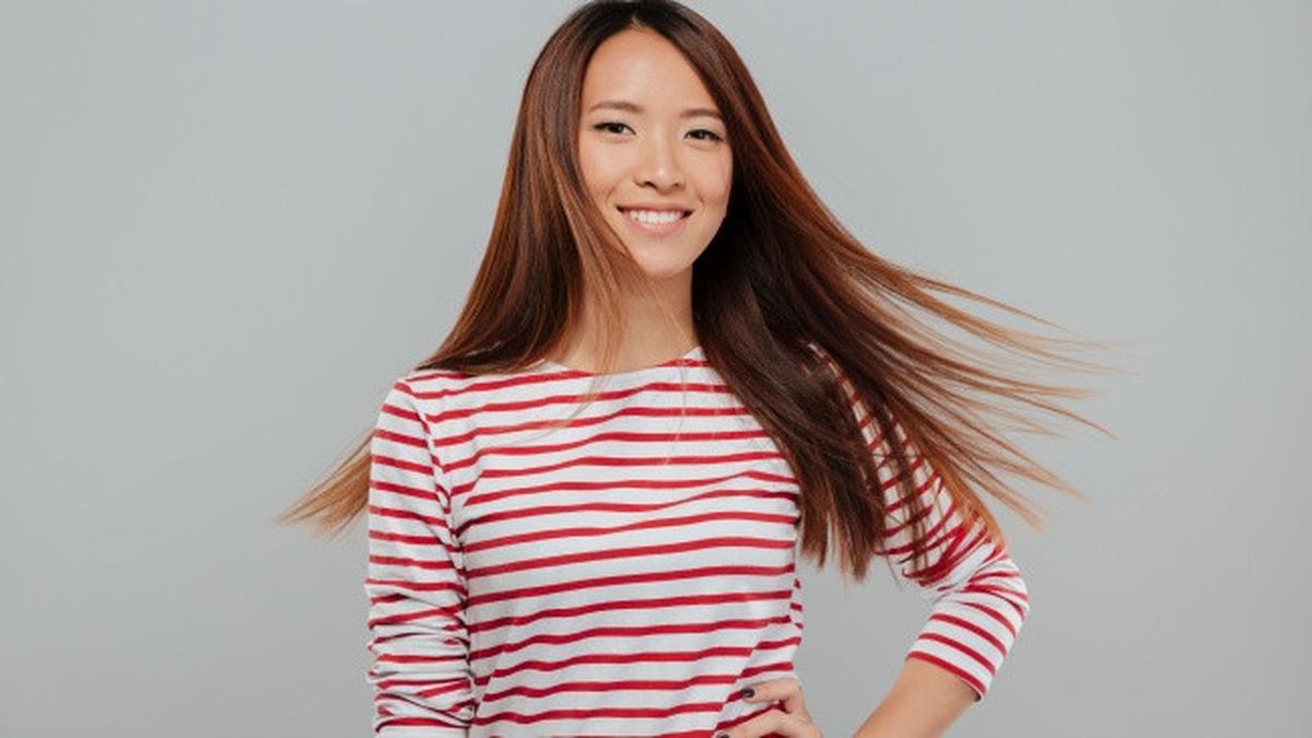 7 Ide Model Rambut Layer Panjang Wajah Bulat untuk Usia 30an, Tampil Beda dan Fresh