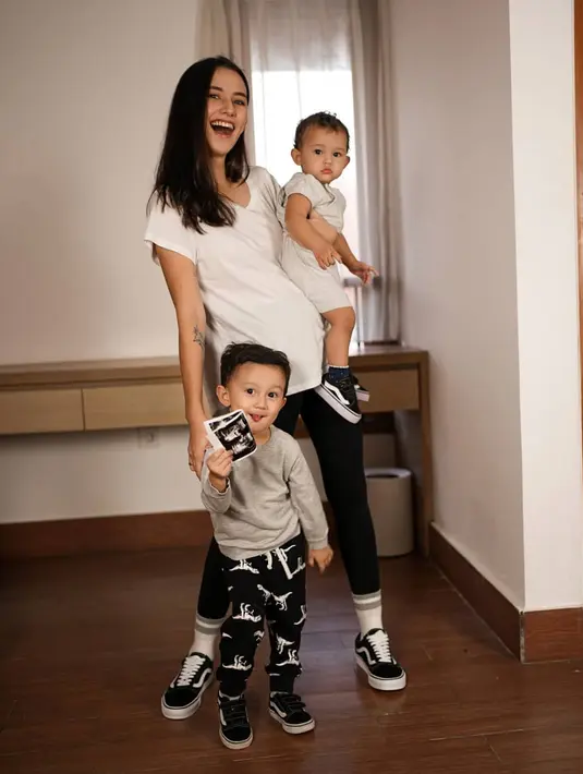 (Instagram/dahliachr)