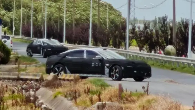 Xiaomi SU7L Tertangkap Uji Jalan (Weibo)