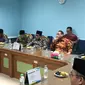 Dewan Masjid Indonesia mendatangi kantor MUI, Jumat (1/11/2019). (Liputan6.com/ Putu Merta Surya Putra)