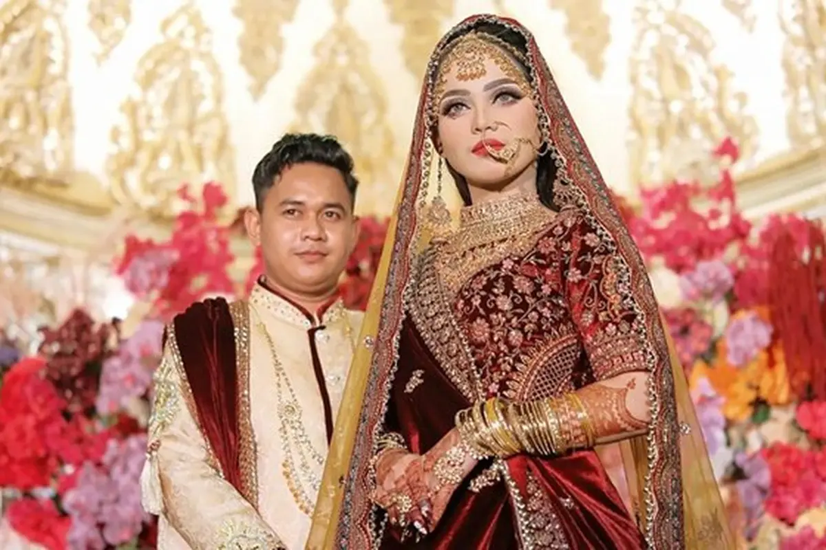 10 Potret Rangkaian Acara Pernikahan Putri Isnari dan Abdul Azis, Mewah Banget