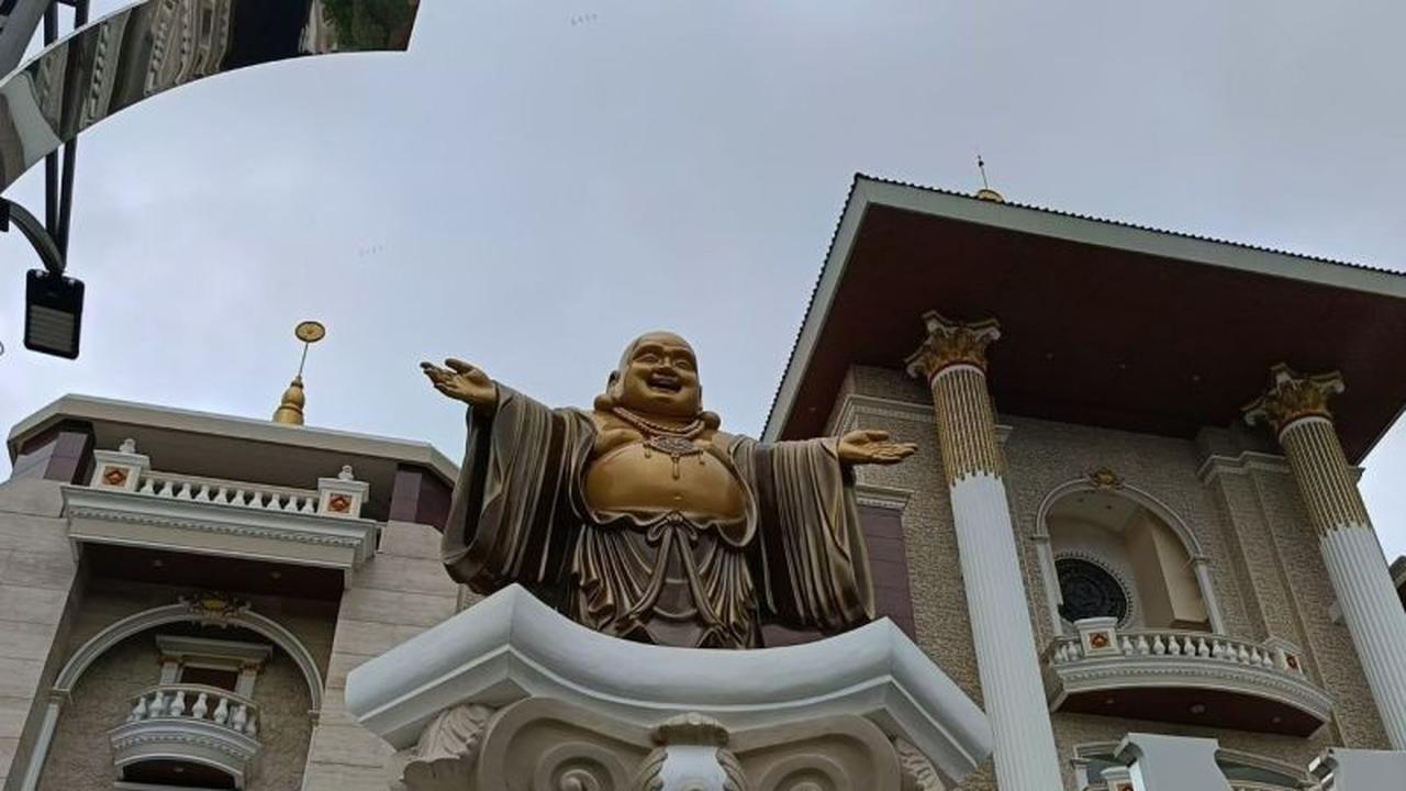 Waisak Kaltim 2026: Umat Buddha Usung Ekoteologi Selamatkan Lingkungan Sungai Karang Mumus