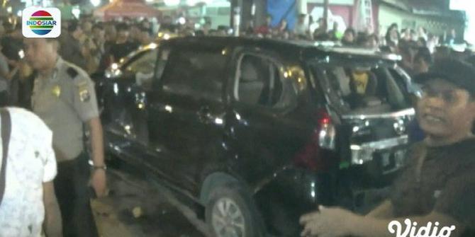 Tabrak Sejumlah Pejalan Kaki, Pengendara Mobil di Medan Tewas Diamuk Massa
