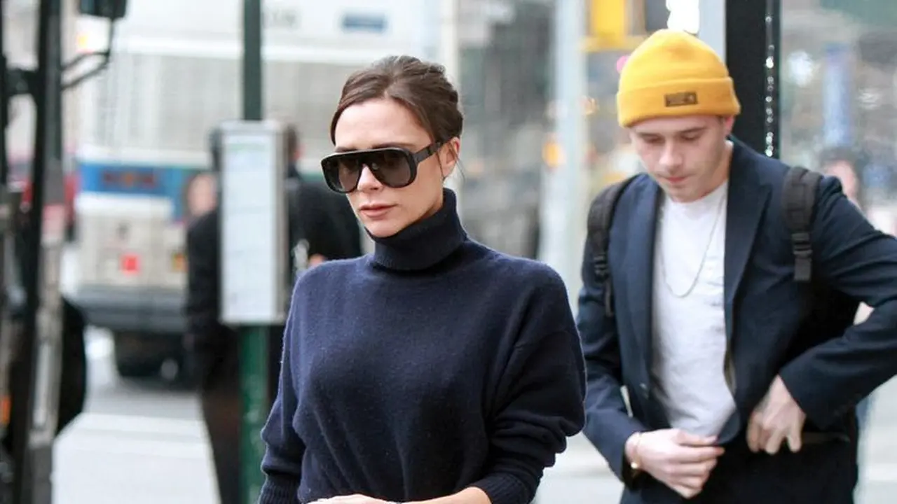 [Bintang] Hal Ini yang Dilakukan Victoria Beckham Supaya Celana Jeans Tetap Awet