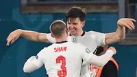 Pelatih Timnas Inggris, Gareth Southgate, terkesan dengan penampilan Luke Shaw yang menyumbang tiga assist dalam kemenangan 4-0 melawan Ukraina. (AFP/Alberto Lingria)