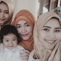 Ayu Ting Ting bersama keluarga (Instagram/@ayutingting92)