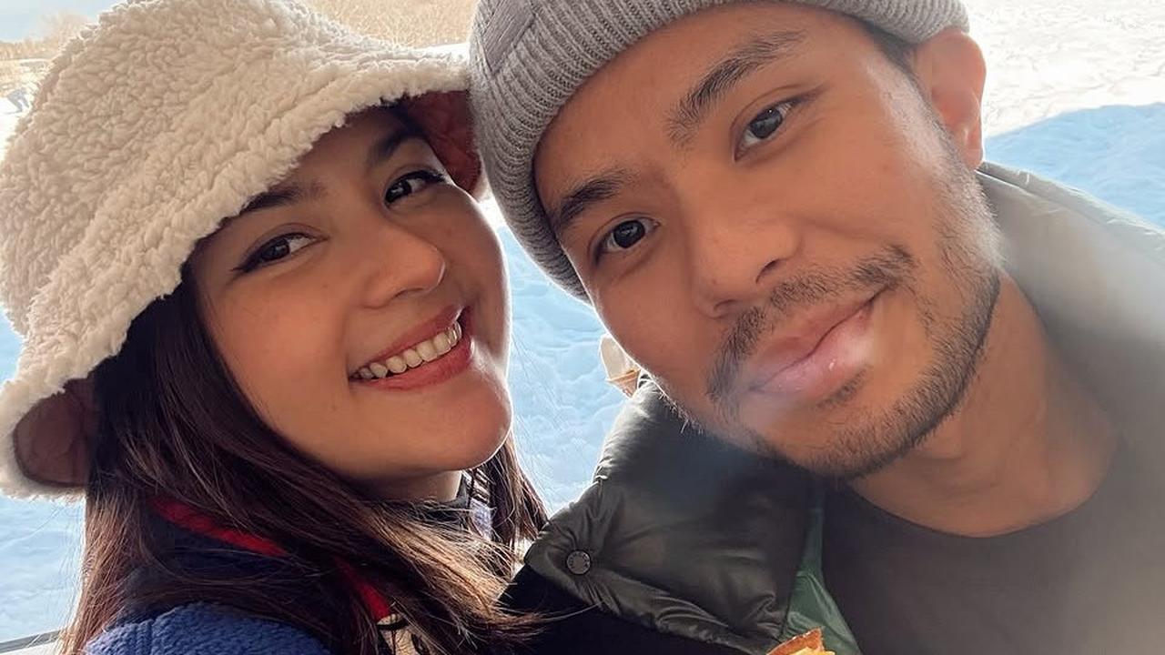 Potret Heboh Jessica Mila Sibuk Urus Anak saat Makan Malam Keluarga, Duduk Jauh dengan Yakup Hasibuan Disorot