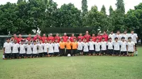 Jelang Piala AFF U-16 2022: Bima Sakti Wajibkan Timnas Indonesia U-16 Salat 5 Waktu Berjamaah di Masjid