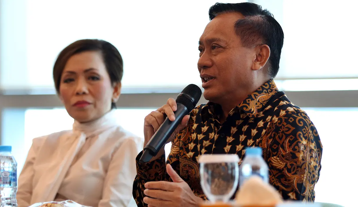 Dirut Indosiar yang juga Direktur SCM, Imam Sudjarwo hadiri acara Penandatanganan MOU di Gedung SCTV, Jakarta, Rabu (11/3/2020). MOU meliputi kerja sama Program Festival Ramadan 2020 antara Indosiar dengan Direktorat Penerangan Agama Islam Ditjen Bimas Islam Kemenag. (Liputan6.com/Johan Tallo)