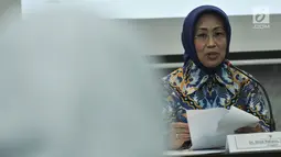Anggota Ombudsman RI Ninik Rahayu saat memberikan keterangan hasil pengawasan terhadap Pelayanan Publik Lapas/Rutan di Jakarta, Senin (24/9). Dalam pengawasan dan sidak di sejumlah lapas, tim menemukan sejumlah fakta. (Merdeka.com/Iqbal S Nugroho)