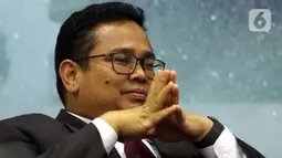 Komisioner Bawaslu RI Rahmat Bagja tampil sebagai pembicara dalam Diskusi Empat Pilar MPR di Media Center Parlemen, Gedung Nusantara III Kompleks Parlemen Senayan, Jakarta, Rabu (4/12/2019). Diskusi kali ini mengangkat tema Menuju Pilkada Serentak 2020. (Liputan6.com/Johan Tallo)