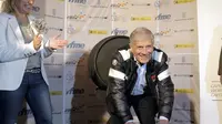 Giacomo Agostini menilai insiden MotoGP Malaysia 2015 terjadi lantaran Valentino Rossi kehilangan akal sehat.(EPA/Victor Lopez)