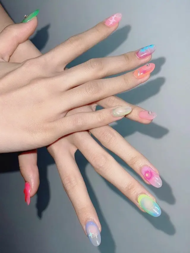 Tren Nail Art Di Korea, Mau Coba Yang Mana?
