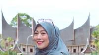 Ria Anjelina beberkan tren busana muslim artis 2022. (Foto: Dok. Koleksi Pribadi Ria Anjelina)