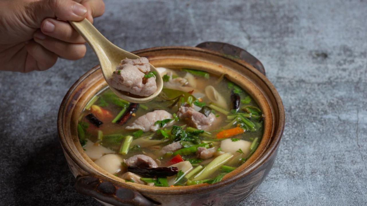 7 Rekomendasi Tempat Makan Sop Senerek di Magelang 2025, Kuah Gurih dan Menggugah Selera