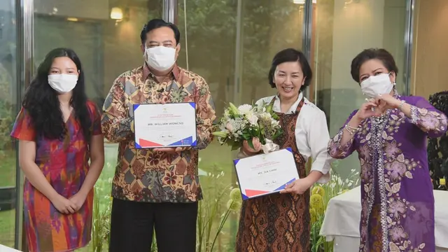 Chef Indonesia William Wongso (kedua dari kiri) dan chef Korea Selatan Jia Choi (kedua dari kanan) (KBRI Seoul)