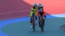 Sebelumnya, ia meraih emas di nomor individual time trial (ITT) road race. Sebagai informasi, secara keseluruhan, Ayustina Delia Priatna berhasil menyumbang satu medali emas dan dua perunggu untuk kontingen Indonesia. (Bola.com/Bagaskara Lazuardi)