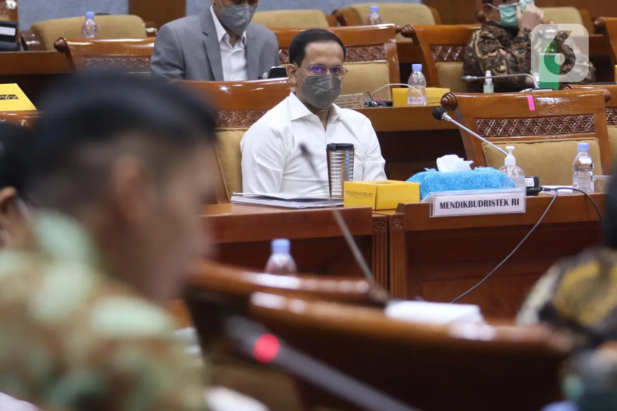 Raker Komisi X dengan Mendikbudristek