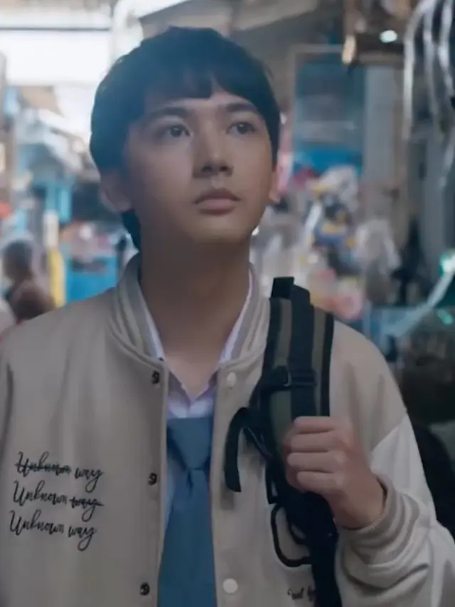 Ari Irham sebagai Magnus dalam film Bertaut Rindu: Semua Impian Berhak Dirayakan. (Foto: Dok. Sinemart)
