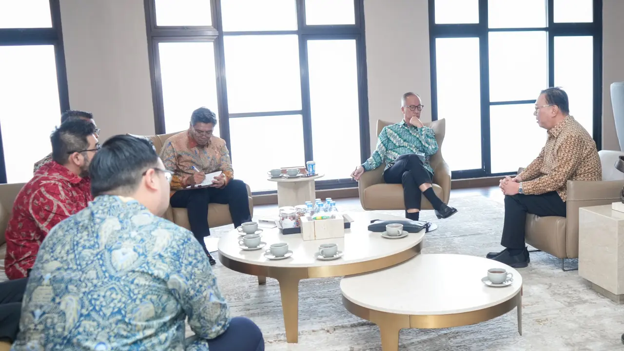 Menperin audiensi dengan HIPKI