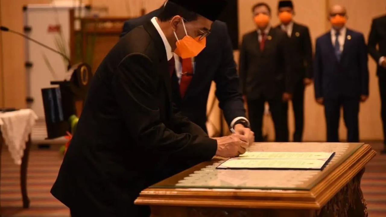 Saat pelantikan itu, Budi Karya meminta Henri untuk amanat dalam menjalankan tugas. Henri juga diminta bertanggung jawab atas tugas yang diembannya.