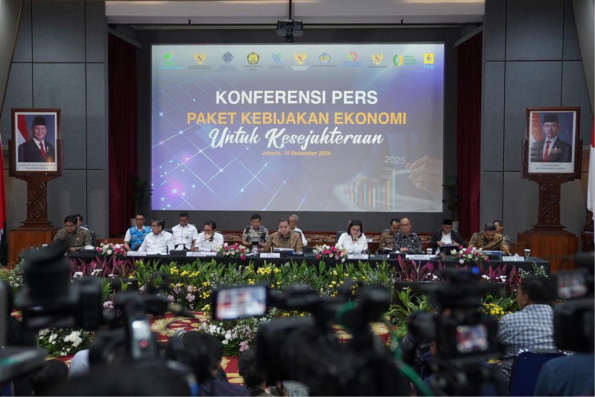 Konferensi pers 'Paket Kebijakan Ekonomi untuk Kesejahteraan'