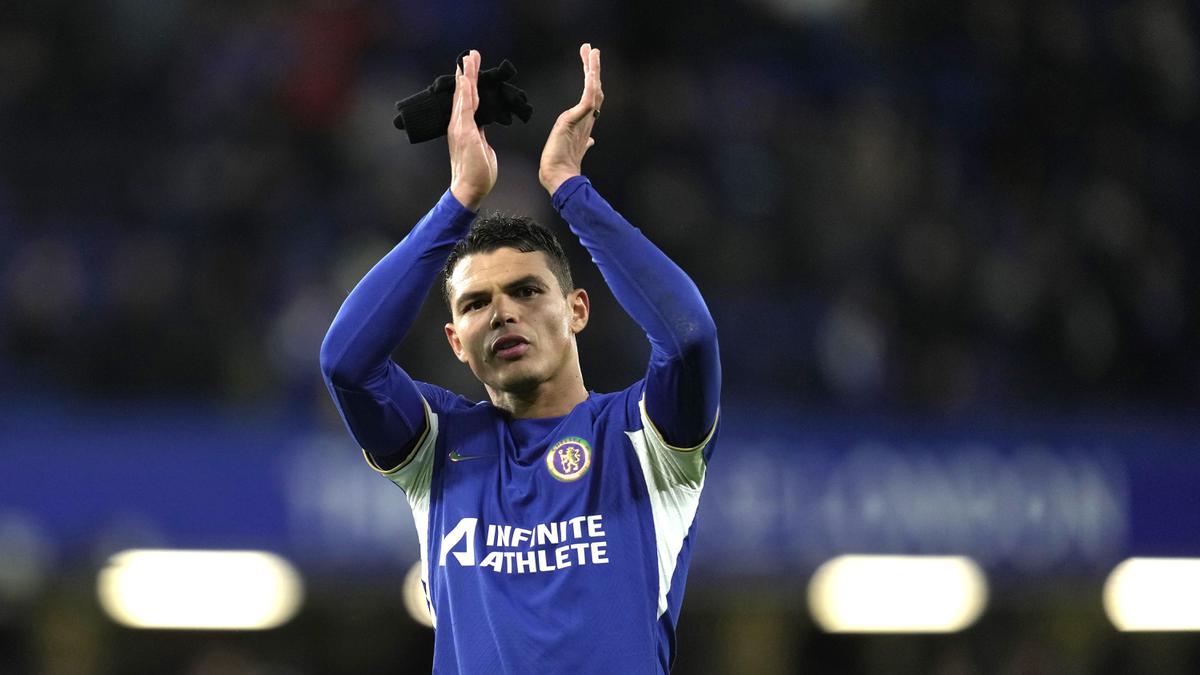 Chelsea Diminta Pulangkan Thiago Silva ke Stamford Bridge pada Januari