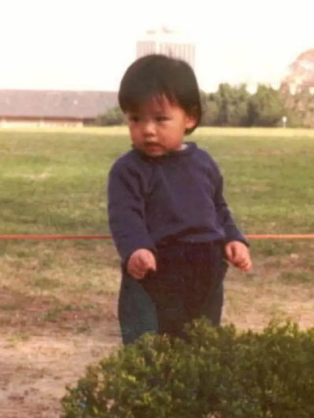 Unggahan foto masa kecil Son Ye Jin. (Instagram/ yejinhand)