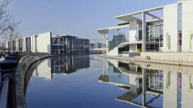 7 Tempat Terkenal Dunia dan Tiruannya di China, Mirip Enggak?