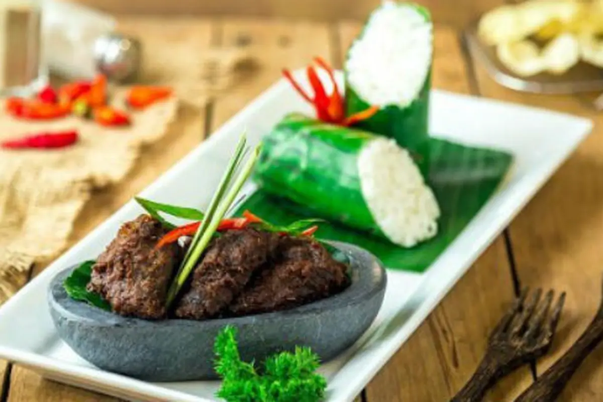 Rendang Minang Mercure Jakarta Cikini/Instagram.