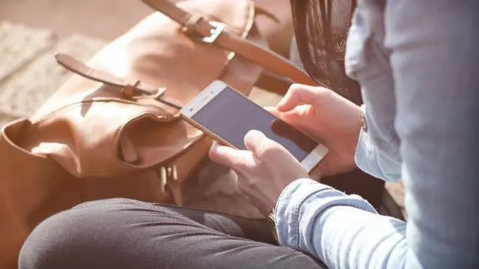 Menjaga gadget selama pulang mudik/copyright Pexels.com/Tofros.com