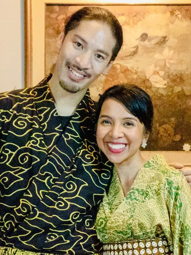 Hiroaki Kato dan Arina Mocca