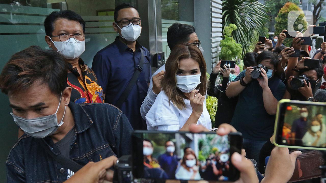FOTO: Kasus Video Syur, Gisel Penuhi Panggilan Polda Metro Jaya