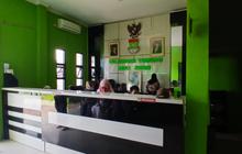 Polisi Obok-Obok Kantor Desa Kohod Cari Kades Arsin, Bukti Ini Dibawa