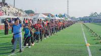 Sebanyak 876 atlet muda panahan dari 28 provinsi di Indonesia akan unjuk kemampuan menjadi yang terbaik dalam MilkLife Archery Challenge Kejurnas Junior 2025 yang diadakan di Kudus, Jawa Tengah. (Bola.com/Bakti Olahraga Djarum Foundetion)