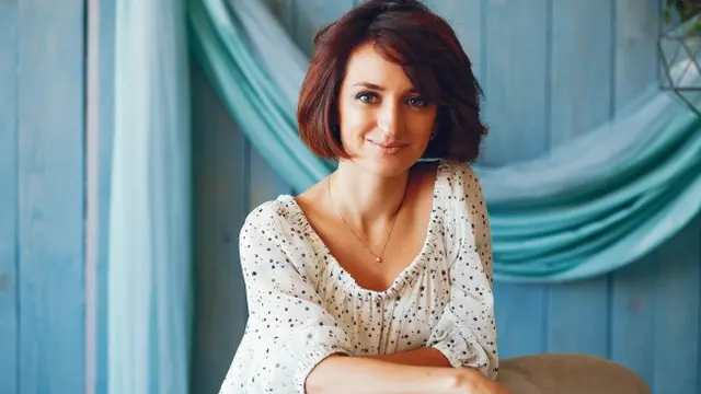 Ilustrasi Riviera Bob Hairstyle (Photo by prostooleh on Freepik)