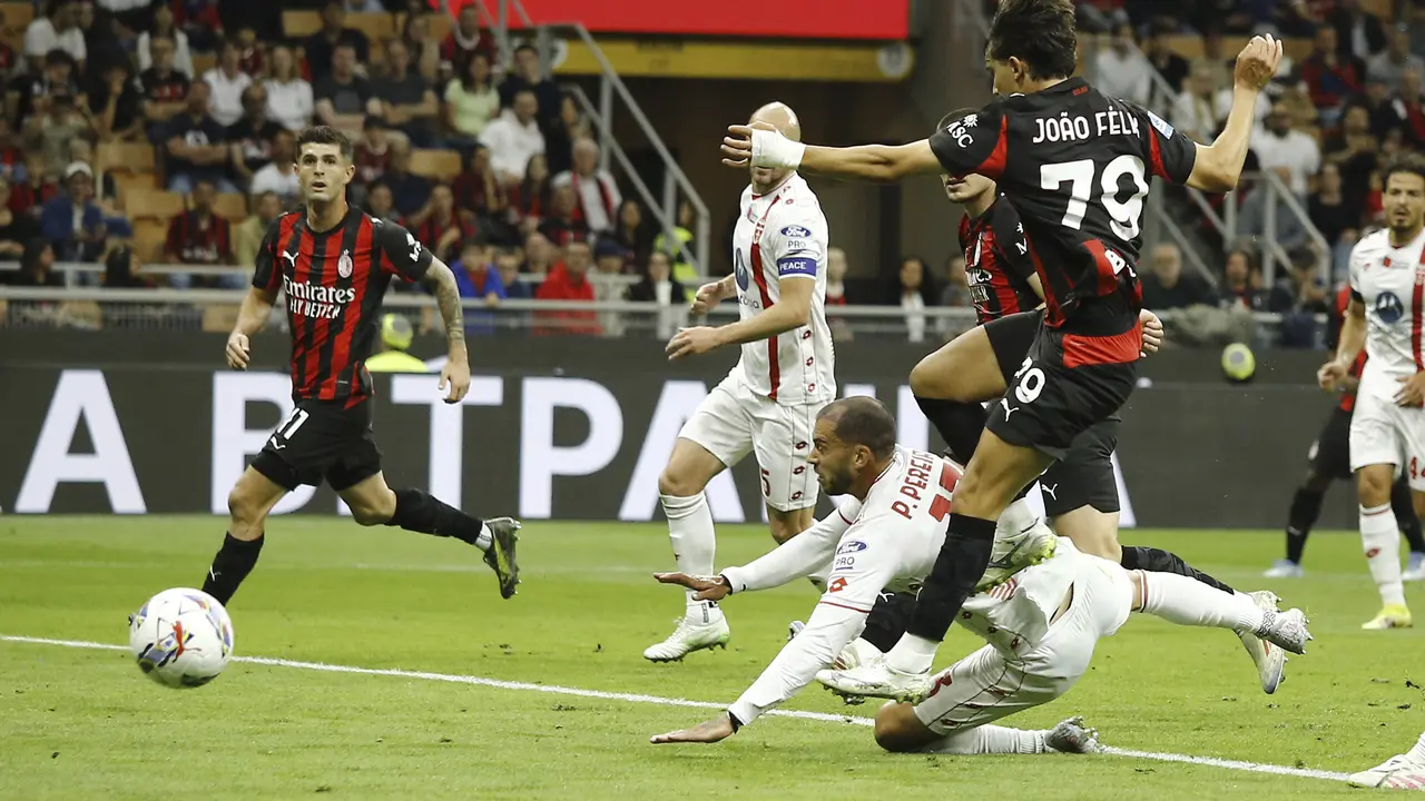 AC Milan vs Monza Joao Felix