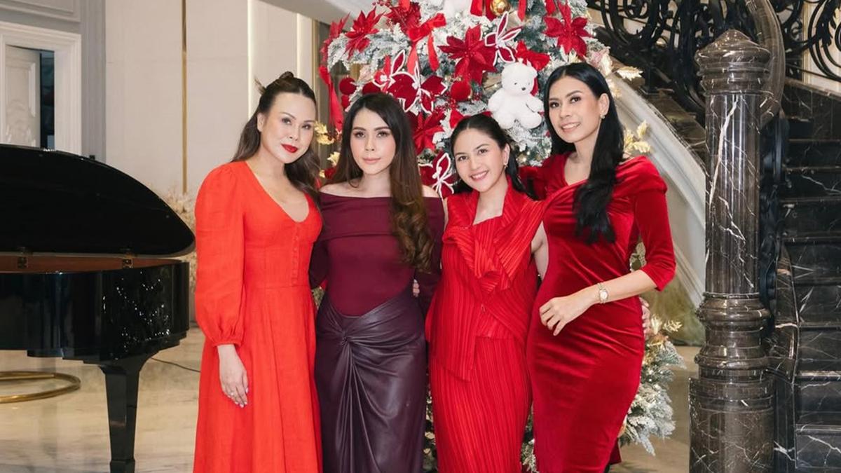6 Potret Dekorasi Natal di Rumah Keluarga Jessica Mila, Mewah Penuh Kehangatan