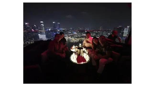 Momen Perayaan Ulang Tahun Hotman Paris di Singapura, Mewah dan Meriah